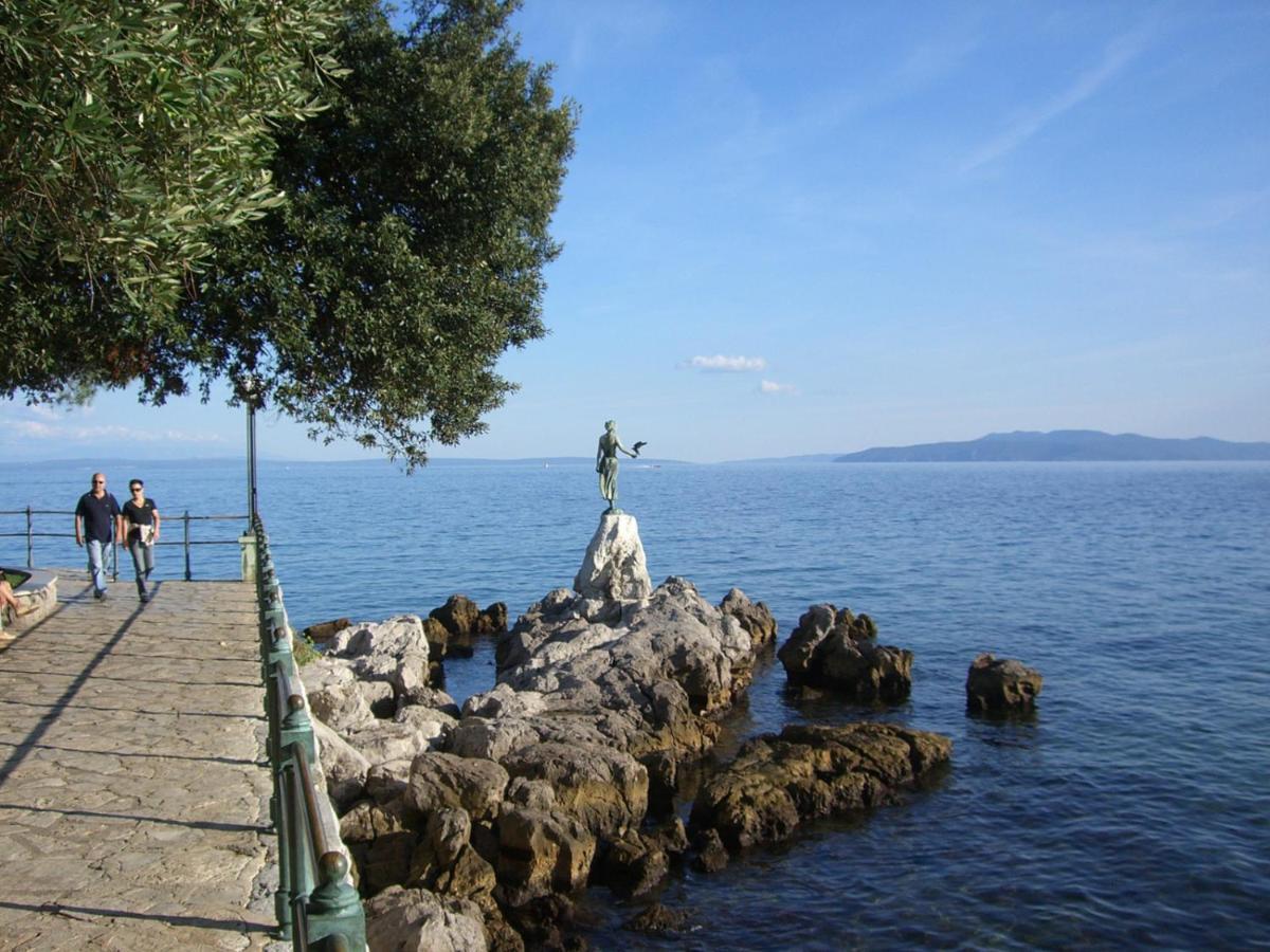 Apartments Anita Near Opatija With Private Parking Matulji Exterior foto
